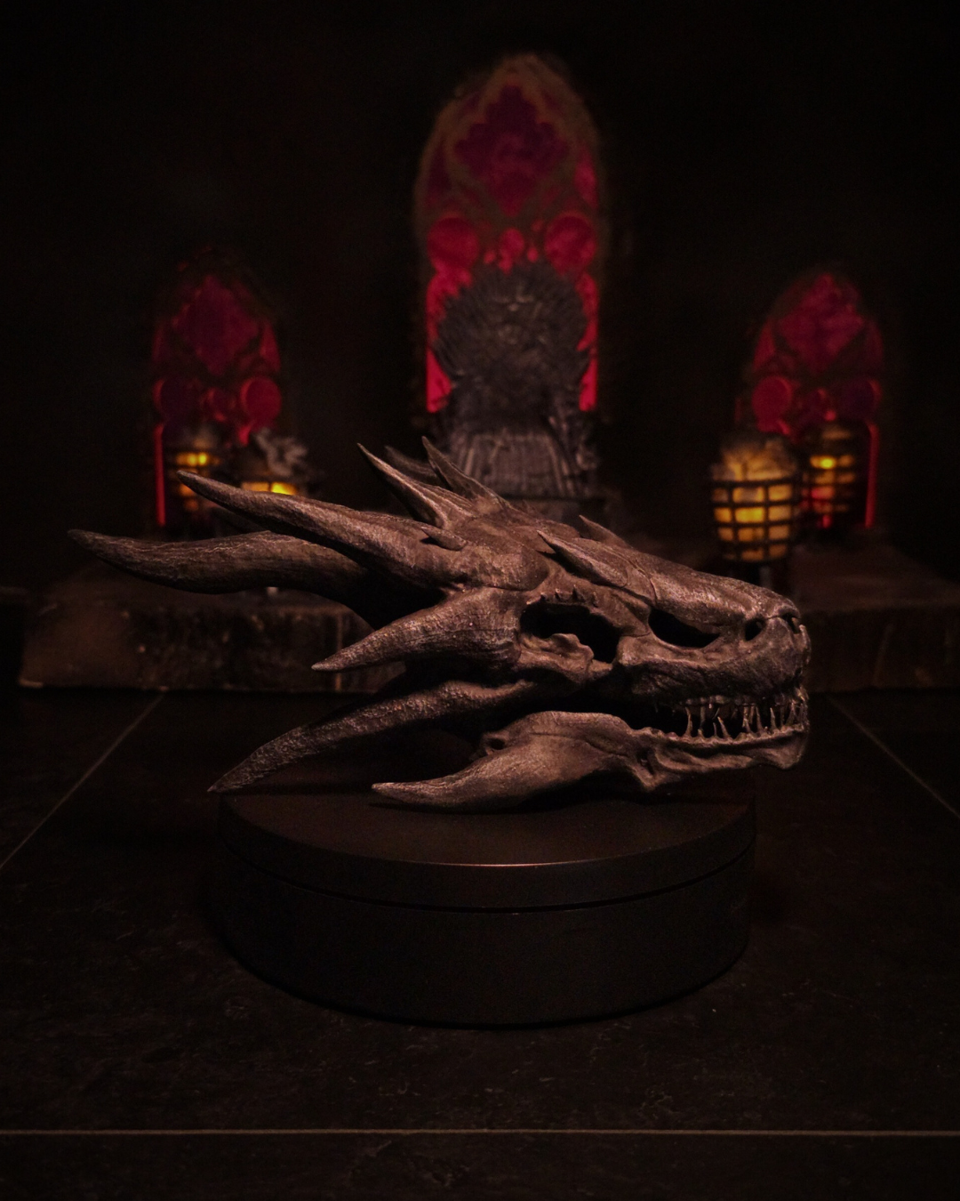 Figurine de collection représentant le crâne de Balerion le Noir
