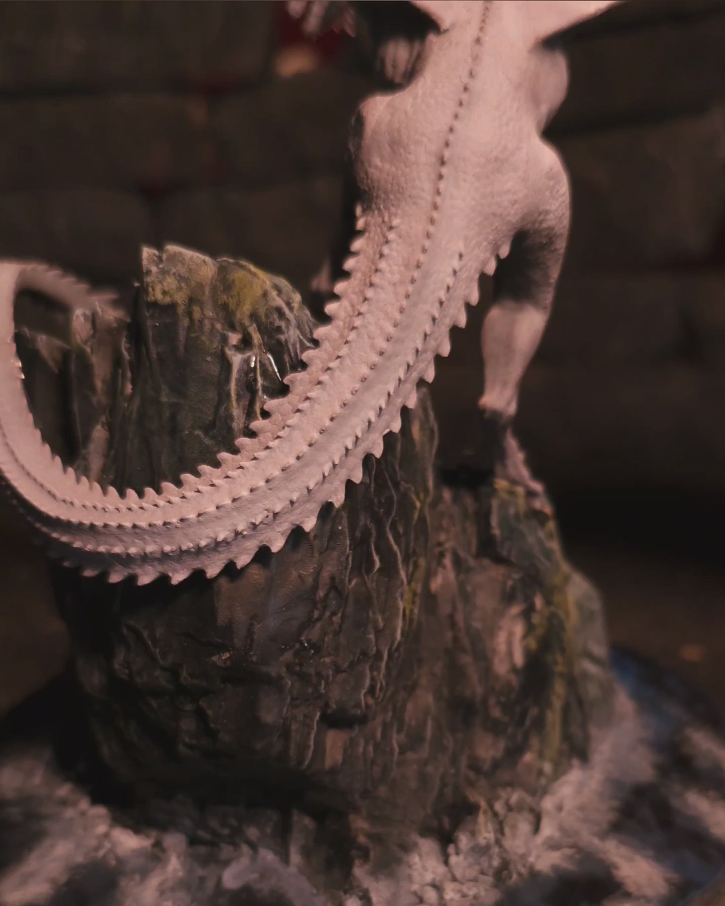 « Le Greyghost » - Figurine dragon